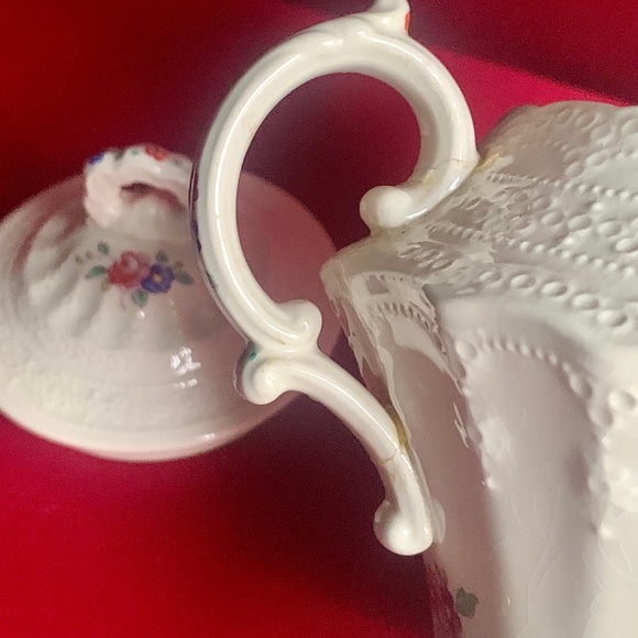 Spode Sugar Bowl & Lid Ann Hathaway Print on Jewel Pattern. Sugar Bowl by Spode - Picture 4 of 9